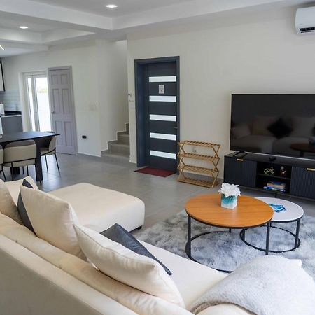 Spacious 3Br Home With Own Private Cozy Pool Koolbaai المظهر الخارجي الصورة